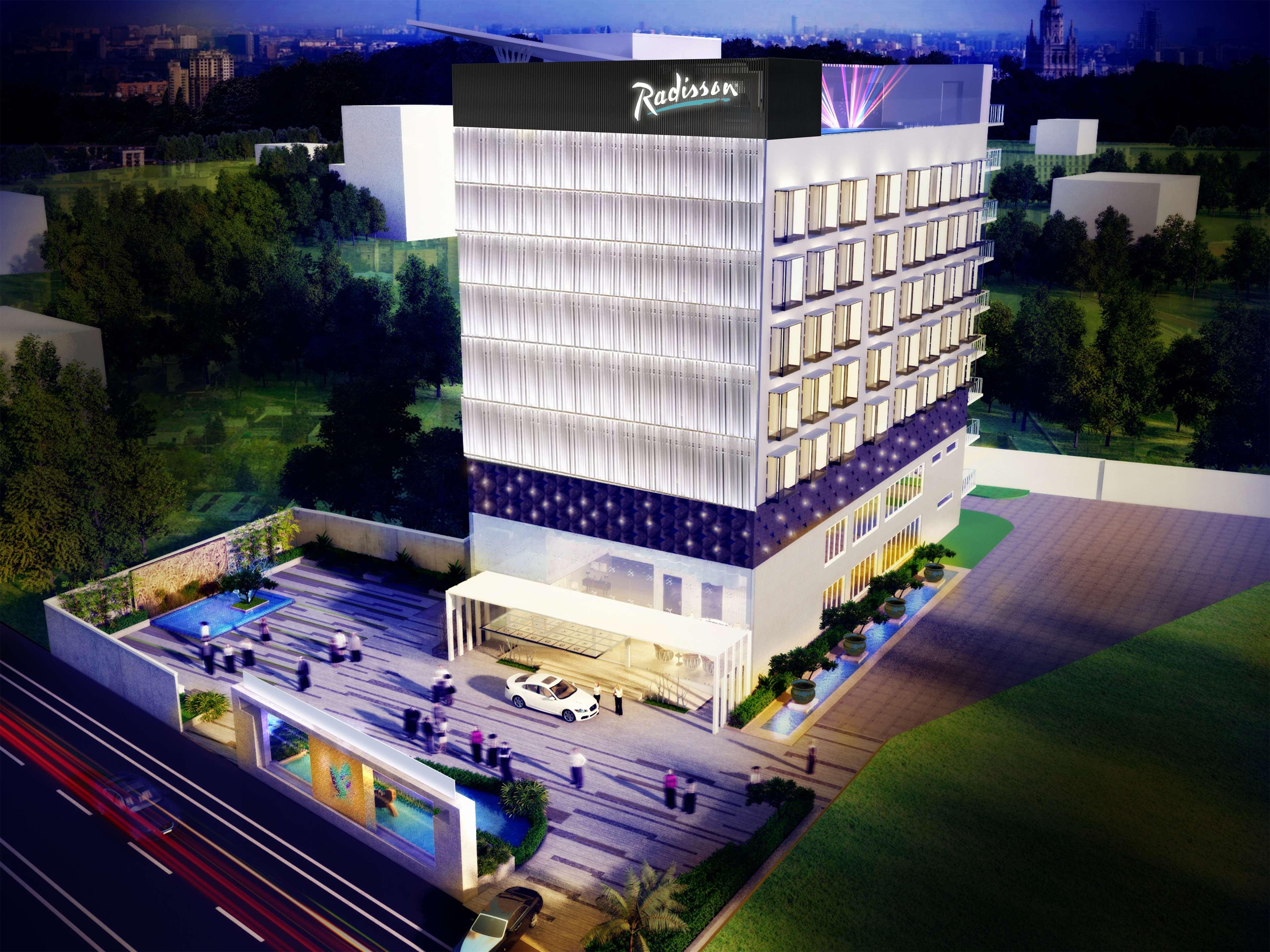 Radisson Lucknow City Center Exterior foto